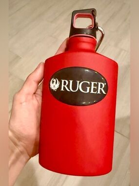 RARE 18oz RUGER Red Metal Hip Flask 2nd Amendment BIG Shooting Range Shots CLEAN